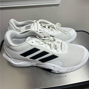 NWT Adidas Amplimove trainers. Size M 8.5